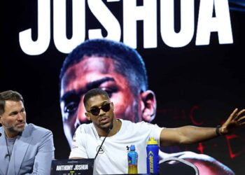 Fans Predict ‘0-7’ After Anthony Joshua Names Heavyweight Targets