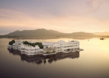 oneworld & Taj InnerCircle NeuPass Launch First-Ever Global Airline Alliance & Hotel Loyalty Program | News