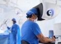 New robotic-assisted technology enhances precision lung surgery