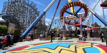Tips for Disney Fans Headed to Your Local Amusement Park This Summer