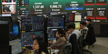 Markets Recoil in Global Sell-Off Driven by Tech Stocks