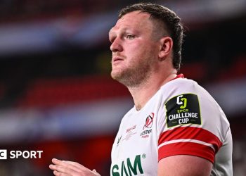 Australia v Ireland: Angus Bell ready for reunion in Nations Championship