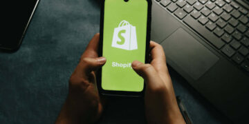 Shopify introduces in-store returns, more updates to agentic commerce