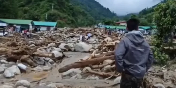 Flash floods hit India’s Arunachal Pradesh | Floods