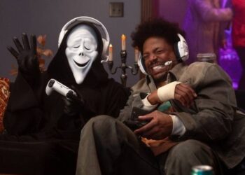 Scary Movie Review: A Trash Fire That Aims Low