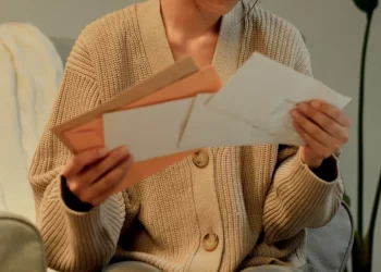 Empty envelope scam explained and how to protect your personal data