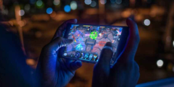 The Mobile Revolution: Why Handheld Technology Dominates the Digital Entertainment Industry