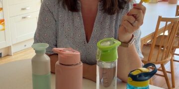How to keep children cool in the heat