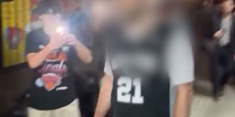 Spurs fan attacked in New York after Game 3