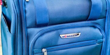Save Money on Your Next Flight With These Underseat Luggage Tips