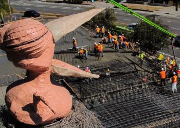 Who made ‘Pinky,’ the screeching bird atop Eagle Rock’s Pillarhenge?
