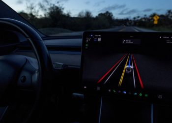 Tesla Driver Using Autopilot in Texas Crash Is Charged With Manslaughter