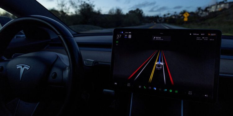 Tesla Driver Using Autopilot in Texas Crash Is Charged With Manslaughter