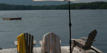 Opinion | Technology Ruined Our Lazy Days at the Lake