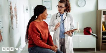 Women with PMOS should have yearly NHS checks, says health watchdog