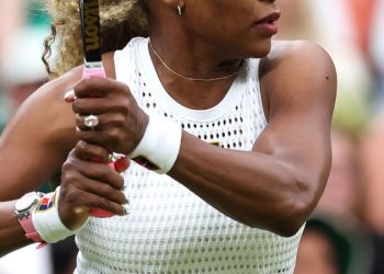 Serena Williams returns to Wimbledon