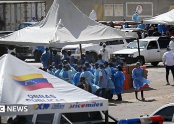 Anguished families left to identify Venezuela quake victims at makeshift morgue