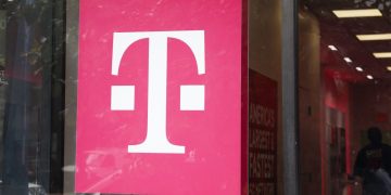 T-Mobile moving tens of thousands of virtual machines off VMware amid lawsuit