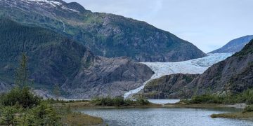 Mendenhall Glacier in Juneau, Alaska